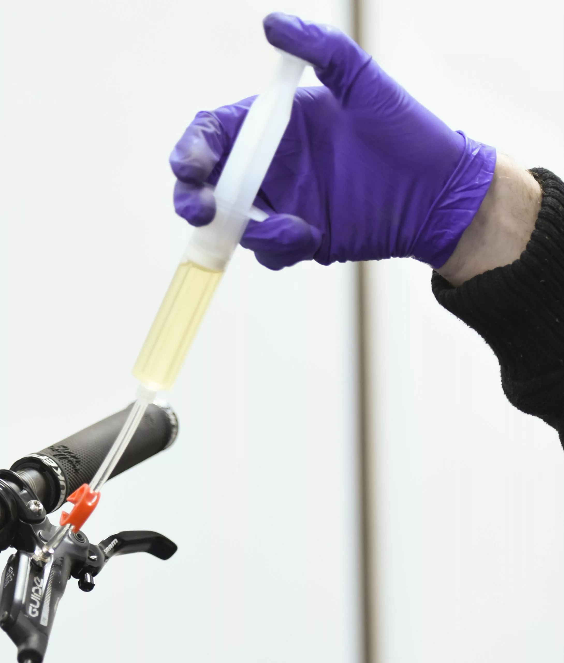 LifeLine Pro Universal Bremsen Entlüftungsset 8 LifeLine Pro Universal Bremsen Entlüftungsset – Bild 6