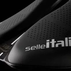 Selle Italia NOVUS Endurance TM Boost EVO Superflow Saddle -Vitus Verkäufe Selle Italia NOVUS Endurance TM Boost EVO Superflow Saddle Saddles Black 080A920MHC004 1