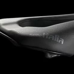 Selle Italia WATT Kit Carbonio Superflow Saddle -Vitus Verkäufe Selle Italia WATT Kit Carbonio Superflow Saddle 03